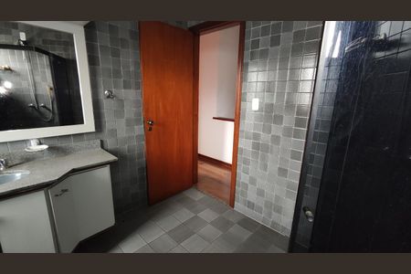 Casa à venda com 180m², 3 quartos e 3 vagasBanheiro social