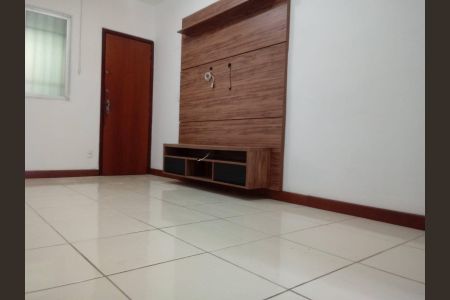 Sala de apartamento à venda com 2 quartos, 55m² em Sagrada Família, Belo Horizonte