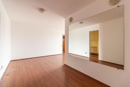 Sala de apartamento à venda com 2 quartos, 69m² em Vila Madalena, São Paulo