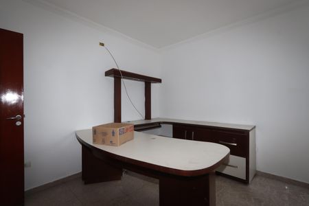 Casa para alugar com 320m², 4 quartos e 10 vagasEscritório