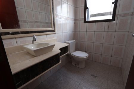 Casa para alugar com 320m², 4 quartos e 10 vagasLavabo