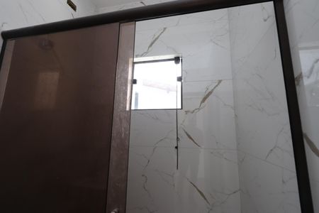 Casa para alugar com 320m², 4 quartos e 10 vagasBanheiro Social