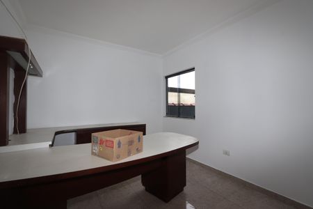 Casa para alugar com 320m², 4 quartos e 10 vagasEscritório