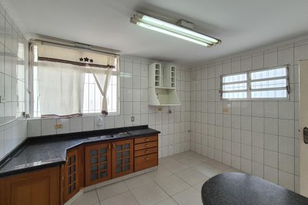 Casa para alugar com 126m², 3 quartos e 2 vagasCozinha - Armários