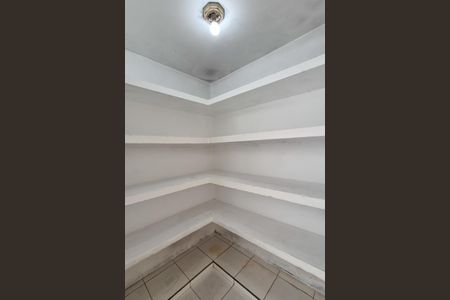 Casa para alugar com 126m², 3 quartos e 2 vagasDespensa