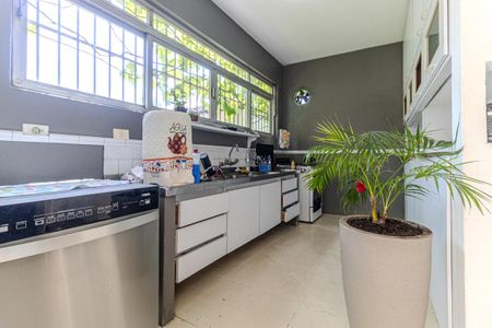 Casa à venda com 280m², 3 quartos e 4 vagas Casa à venda com 280m², 3 quartos e 4 vagasCozinha