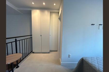 Suíte  de apartamento para alugar com 1 quarto, 63m² em Centro, Florianópolis