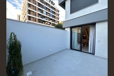 Apartamento para alugar com 63m², 1 quarto e 1 vaga Apartamento para alugar com 63m², 1 quarto e 1 vagaVaranda
