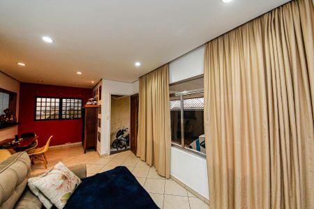 Sala de casa à venda com 3 quartos, 168m² em Jardim Vila Formosa, São Paulo