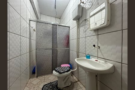 Casa à venda com 150m², 4 quartos e 3 vagas Casa à venda com 150m², 4 quartos e 3 vagasBanheiro Social