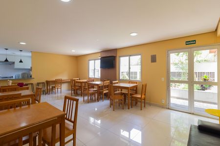 Apartamento para alugar com 49m², 2 quartos e 1 vagaÁrea comum - Salão de festas