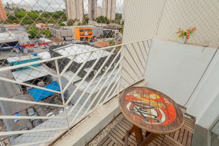 Sacada de apartamento à venda com 3 quartos, 67m² em Santo Amaro, São Paulo