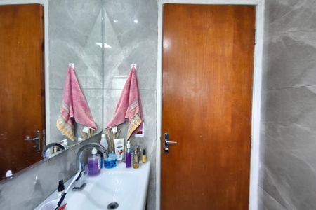 Apartamento à venda com 66m², 2 quartos e sem vagaBanheiro Social