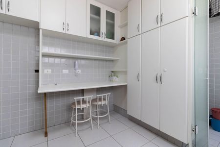 Casa de condomínio à venda com 181m², 3 quartos e 2 vagasCozinha