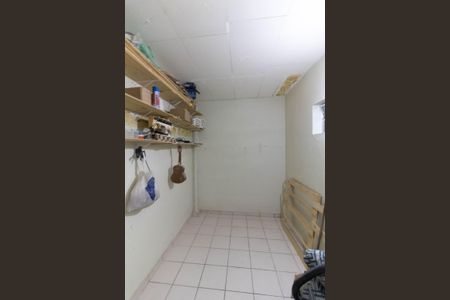 Casa de condomínio à venda com 181m², 3 quartos e 2 vagasQuarto de Serviço