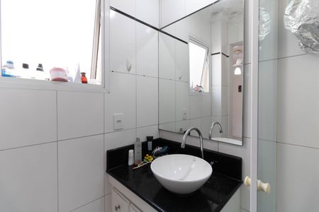 Casa de condomínio à venda com 181m², 3 quartos e 2 vagasBanheiro da Suíte