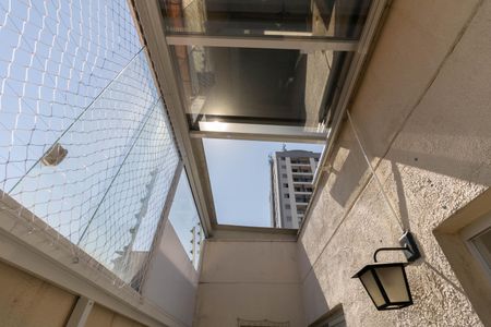 Casa de condomínio à venda com 181m², 3 quartos e 2 vagasVaranda do Quarto 2