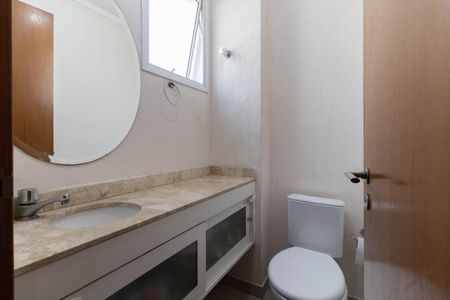 Casa de condomínio à venda com 181m², 3 quartos e 2 vagasLavabo