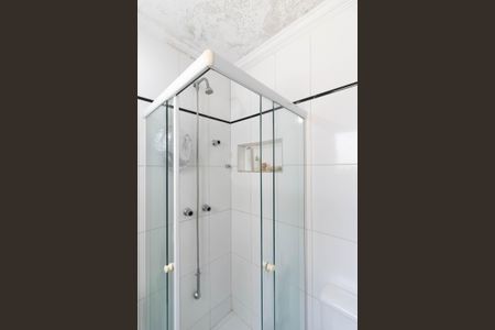 Casa de condomínio à venda com 181m², 3 quartos e 2 vagasBanheiro da Suíte