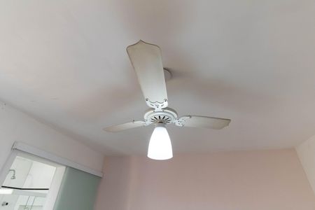 Casa de condomínio à venda com 181m², 3 quartos e 2 vagasSuíte