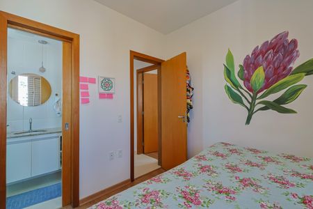 Apartamento à venda com 175m², 3 quartos e 4 vagas Apartamento à venda com 175m², 3 quartos e 4 vagasSuíte