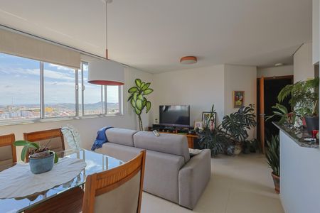 Apartamento à venda com 175m², 3 quartos e 4 vagas Apartamento à venda com 175m², 3 quartos e 4 vagasSala