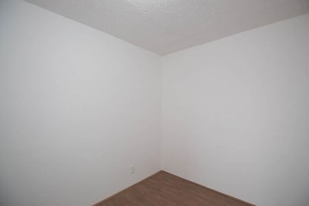 Quarto 2 de apartamento para alugar com 2 quartos, 32m² em Parque Novo Mundo, São Paulo