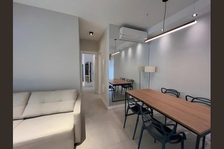Sala de apartamento para alugar com 2 quartos, 74m² em Pinheiros, São Paulo