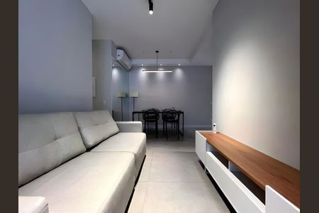 Sala de apartamento para alugar com 2 quartos, 74m² em Pinheiros, São Paulo
