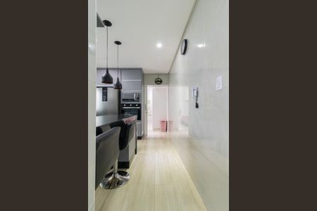 Casa à venda com 130m², 2 quartos e 2 vagasCorredor