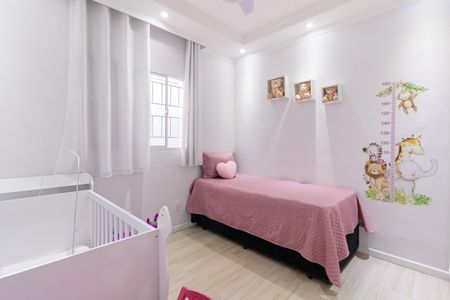 Casa à venda com 130m², 2 quartos e 2 vagasQuarto 2