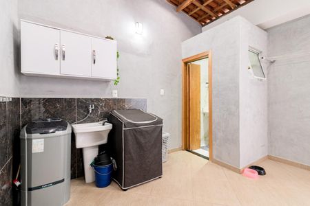 Casa à venda com 130m², 2 quartos e 2 vagasÁrea de Serviço