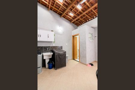 Casa à venda com 130m², 2 quartos e 2 vagasÁrea de Serviço