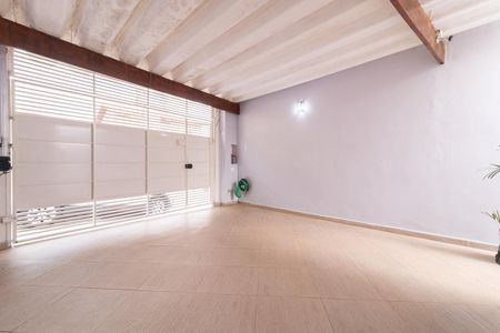Casa à venda com 130m², 2 quartos e 2 vagasGaragem