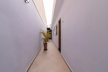 Casa à venda com 130m², 2 quartos e 2 vagasCorredor 