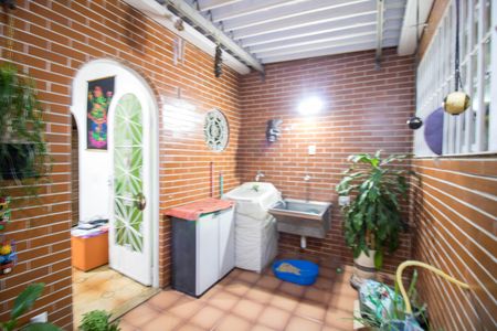 Casa à venda com 110m², 2 quartos e 2 vagas Casa à venda com 110m², 2 quartos e 2 vagasÁrea de Serviço