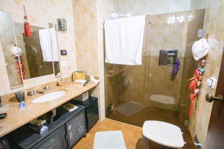 Casa à venda com 110m², 2 quartos e 2 vagas Casa à venda com 110m², 2 quartos e 2 vagasBanheiro Social