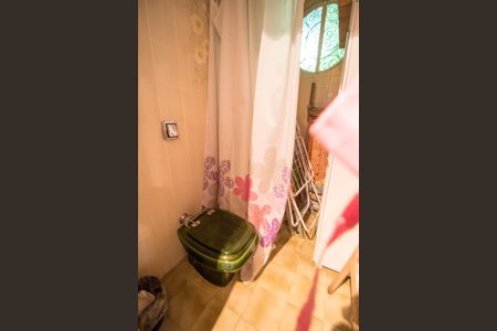 Casa à venda com 110m², 2 quartos e 2 vagas Casa à venda com 110m², 2 quartos e 2 vagasBanheiro da Suíte