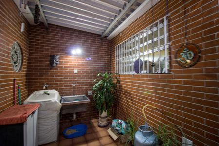 Casa à venda com 110m², 2 quartos e 2 vagas Casa à venda com 110m², 2 quartos e 2 vagasÁrea de Serviço