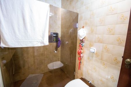 Casa à venda com 110m², 2 quartos e 2 vagas Casa à venda com 110m², 2 quartos e 2 vagasBanheiro Social