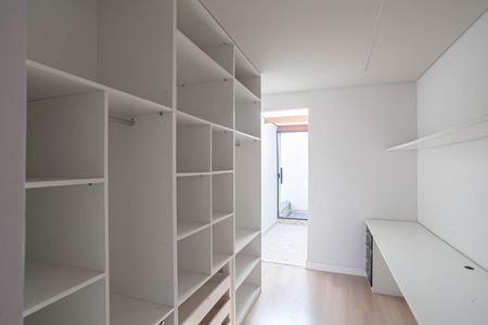 Casa à venda com 130m², 2 quartos e 1 vaga Casa à venda com 130m², 2 quartos e 1 vagaSuíte
