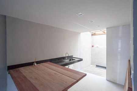 Casa à venda com 130m², 2 quartos e 1 vaga Casa à venda com 130m², 2 quartos e 1 vagaCozinha