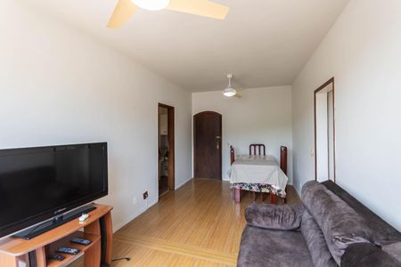 Apartamento para alugar com 76m², 2 quartos e 1 vagaSala