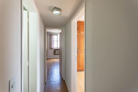Apartamento para alugar com 76m², 2 quartos e 1 vagaCorredor