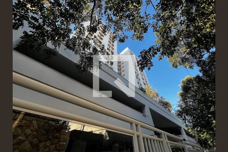 Apartamento para alugar com 76m², 2 quartos e 1 vagaFachada