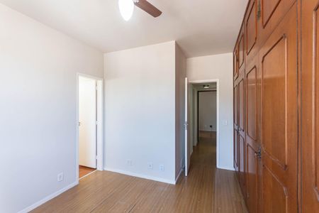 Apartamento para alugar com 76m², 2 quartos e 1 vagaSuíte