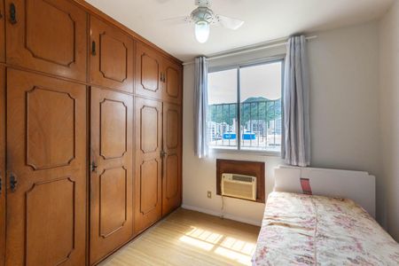 Apartamento para alugar com 76m², 2 quartos e 1 vagaQuarto