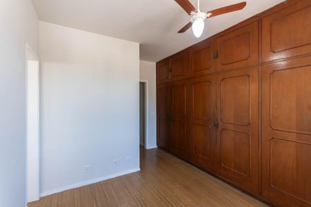 Apartamento para alugar com 76m², 2 quartos e 1 vagaSuíte