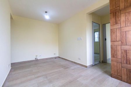 Sala de apartamento para alugar com 2 quartos, 56m² em Vila Sílvia, São Paulo
