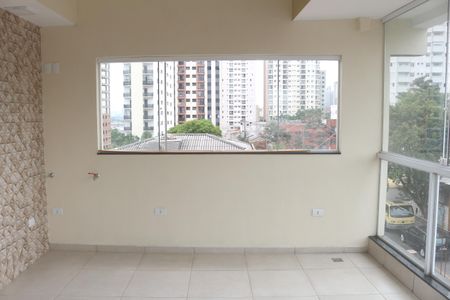 Apartamento para alugar com 110m², 2 quartos e 1 vagaSacada Suíte 1